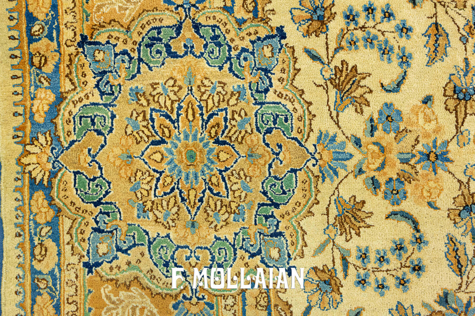 Tappeto antico Kirman annodato a mano con disegno misto europeo-persiano n°: 87473295